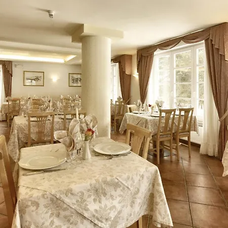 Hotel Majon Miramonti 3*