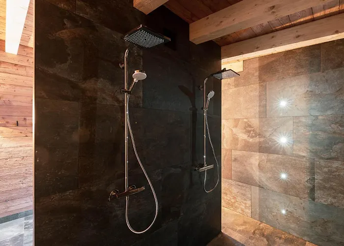 Отель Majon Miramonti