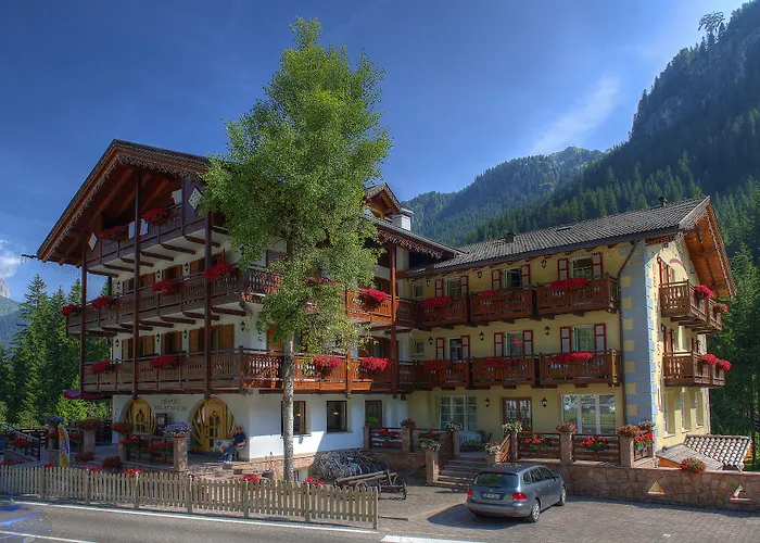 מלון Majon Miramonti קאנזיי